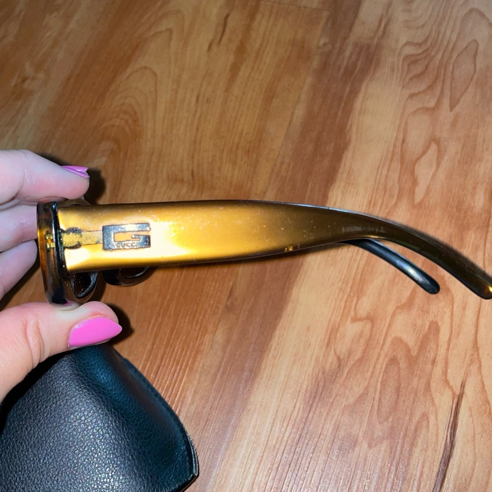 Vintage Gucci Sunglasses - Picture 2 of 6